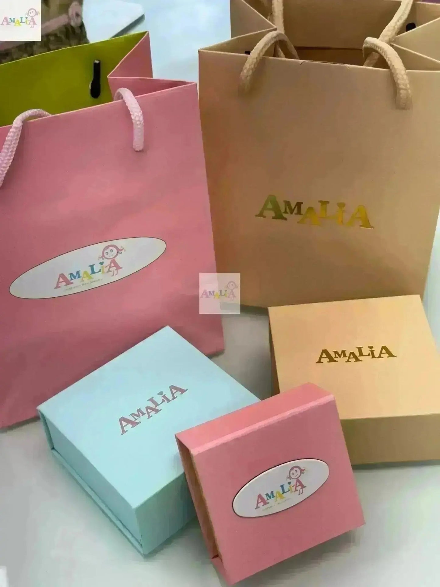 Amalia Gift boxes and bags